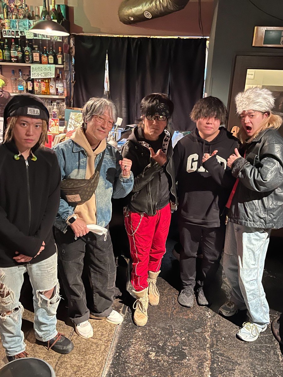 so_kanno's tweet photo. 12/12
竹村仁　松浦千昇　菅野颯
ドラムクリニックありがとうございました
2人と、司会こ直井、テックのこーきちのおかげで、いい日になりました

村石さん、松永俊弥さんが観にきてくださりました！　
やばい！ https://t.co/mXtUuUmSfm
