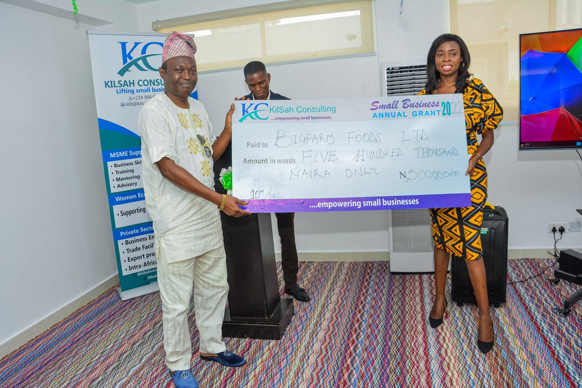 KilsahC's tweet photo. At our end-of-year event this past Saturday, the grant winners received their awards and joined us to listen to our guest speaker, Mr. Unwana Esang (MD at Primera Microfinance Bank), and other #entrepreneurs.
 
Mr. Esang spoke on ways #msmes can build structure and #accessfinance https://t.co/92U5Uvs5vM