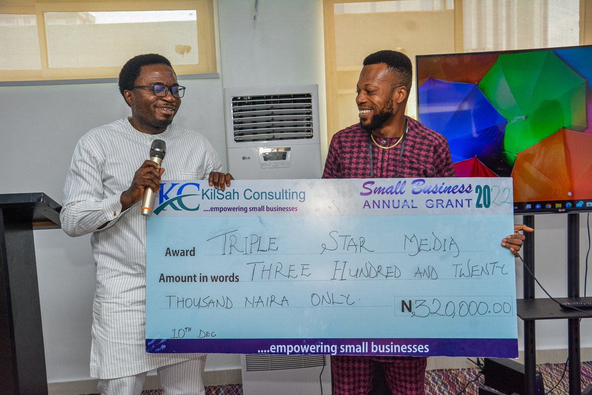 KilsahC's tweet photo. At our end-of-year event this past Saturday, the grant winners received their awards and joined us to listen to our guest speaker, Mr. Unwana Esang (MD at Primera Microfinance Bank), and other #entrepreneurs.
 
Mr. Esang spoke on ways #msmes can build structure and #accessfinance https://t.co/92U5Uvs5vM