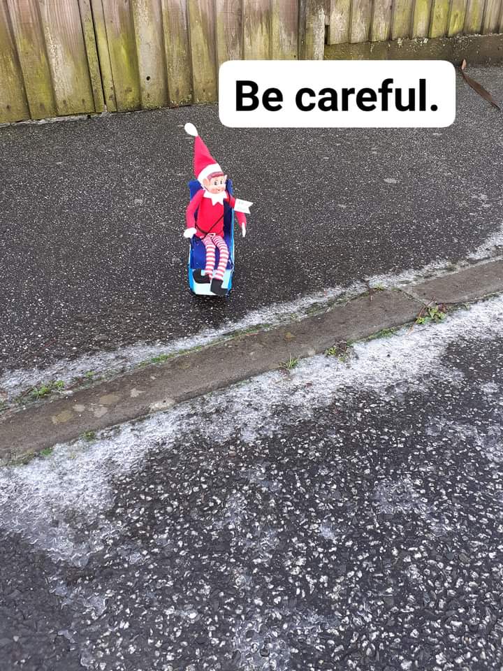 Elf_On_Wheels's tweet photo. Day 13,#ElfAdvent #ElfAwareness
We don't all experience snow or icy conditions in the same way. Respect others if they would rather stay in. A small bump for you, could be broken bones and endless pain for another. https://t.co/IACLSYshMP