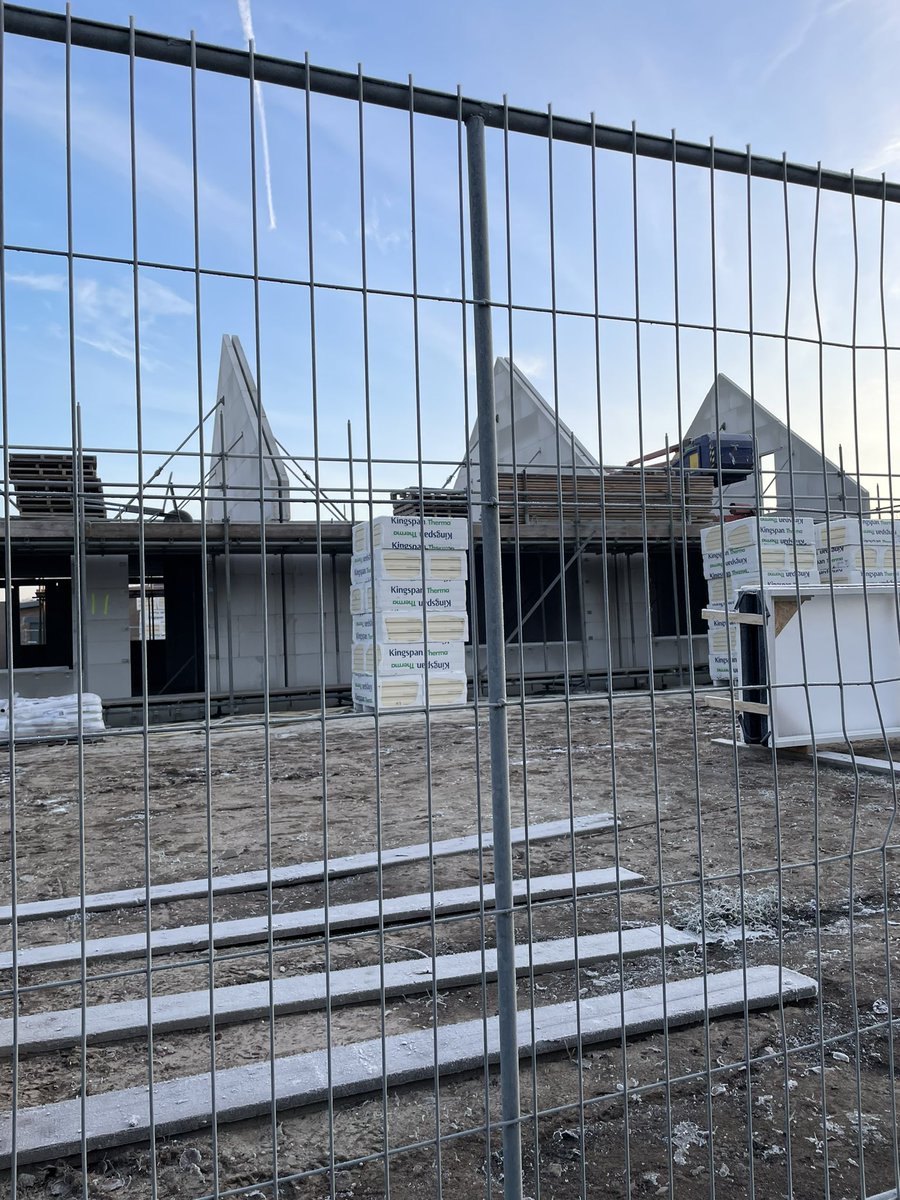 EBorstlap's tweet image. We zijn 30 sociale huurwoningen aan het bouwen in Vries in @Tynaarlo. Aan de Tynaarlosestraat en aan de Tipkampen Sprikkeveen samen met @hunebouw en @BouwmijHendriks