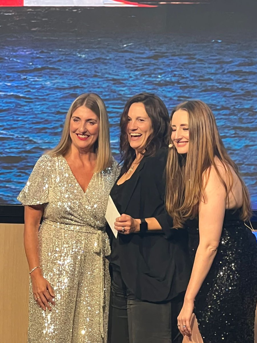 luxtvlboutique's tweet photo. What a fabulous night @AspireTravel @Hollierae_tw thank you @GarethHulmston @LussoTravel for inviting me and huge thanks to @JoRzyCruise @CelebrityCruise for the incredible cruise I won! What a lucky gal 🙏❤️🛳️⚓️ https://t.co/M21iHCVvW6