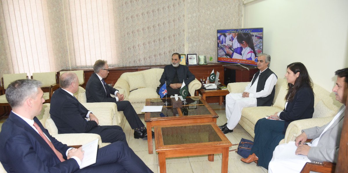 SafronDivision's tweet photo. Aus. Spcl Rep on Afg. to Pak. Mr. Glenn Miles met Federal Minister M. Talha Mahmood and Scrtry SAFRON Mr Pervaiz Junejo at Isb. In the mtng, mtrs relating to Afg. Refugees and their rehab. were discussed and it was agreed that efrts wil be cntd to mobiles the support for Refugees https://t.co/CLH84RJfn3