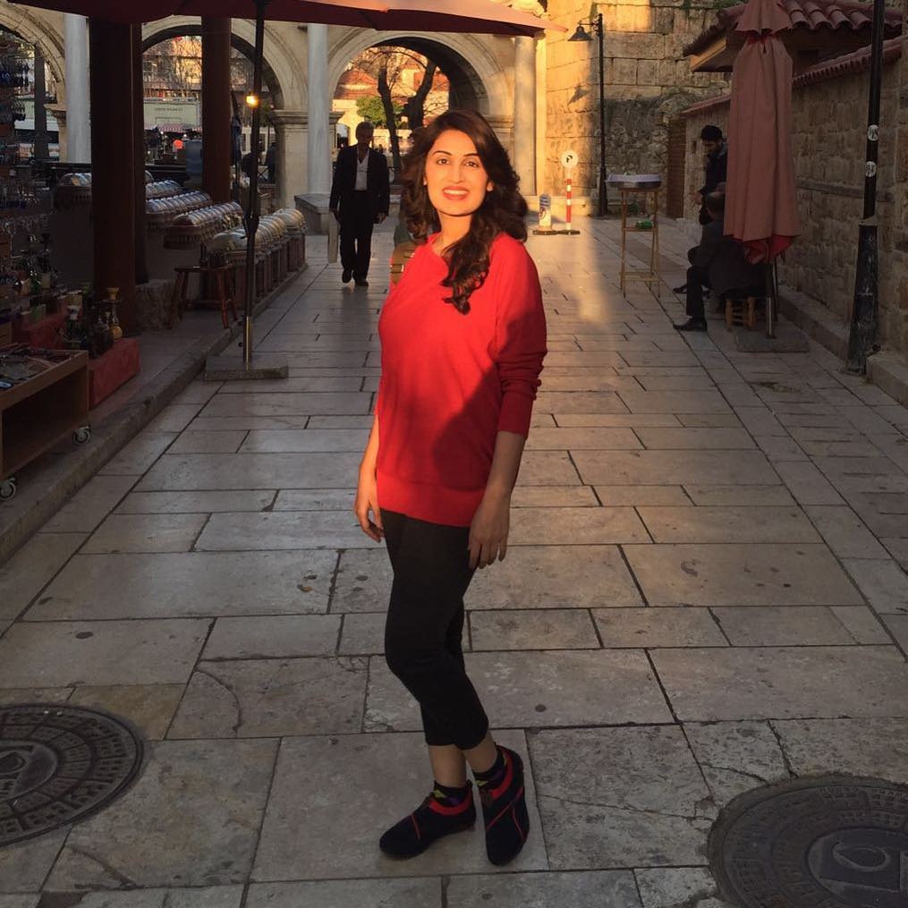 lifelinefarah's tweet photo. In the #throwback pic of #onthisday from #13Dec2016 #memories ๐ @Farah_Yousaf_fc follow โฅ ๐ https://t.co/sS6GDtc1nw
