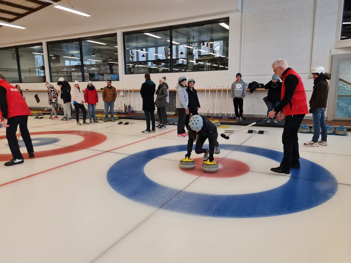 altermatt_lab's tweet photo. Do it twice and it becomes a tradition: Our winter #groupevent incl. #Curling & #Fondue cooking was great fun and revealed hidden talents on the rink... Thanks to a wonderful group of people working together @UZH_Science & @EawagResearch, and what a privilege to lead this team. https://t.co/uoBhtgr6pL