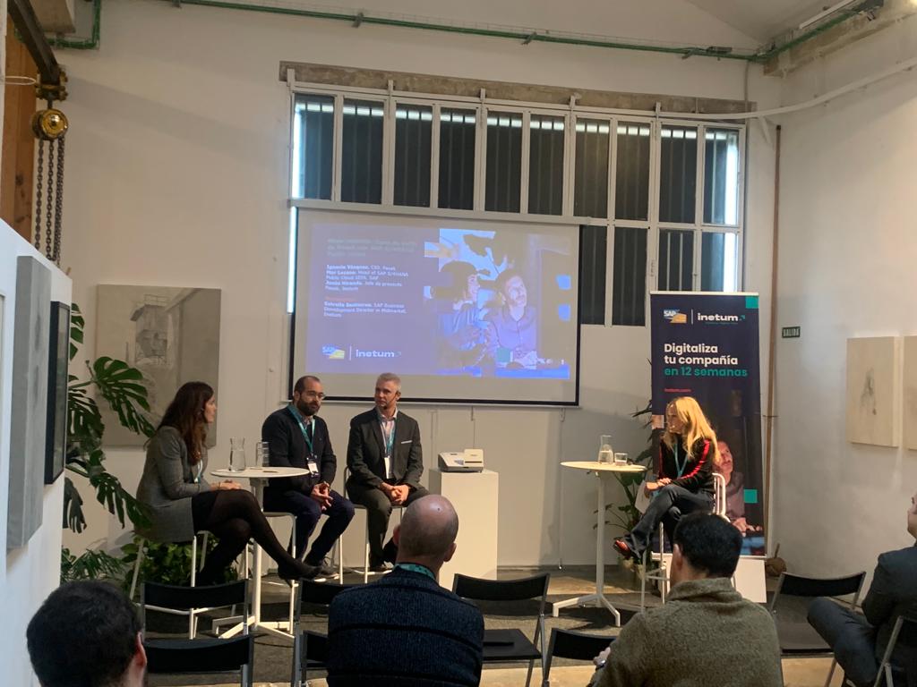 inetum_es's tweet photo. Mesa redonda Caso de éxito de Pasek con SAP S/4HANA Public Cloud
🔹Ignacio Vázquez. CIO #Pasek
🔹Mar Lozano. Head of SAP S/4HANA Public Cloud SEFA @SAPSpain
🔹Jesús Miranda. Jefe de proyecto Pasek en @inetum_es
Modera: Estrella Santacruz @inetum_es
#Inetum #Positivedigitalflow https://t.co/7rZcgfKJ5K