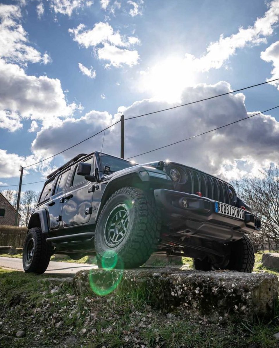 Cooper Tire Europe tweet media