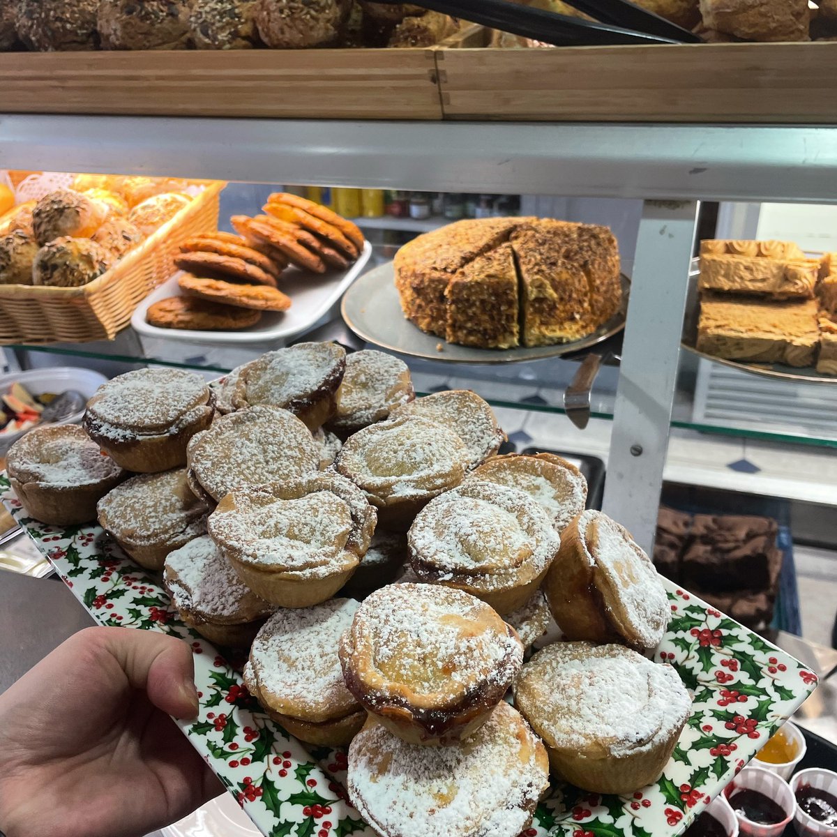 ocallaghankate's tweet photo. @CorinaHardgrave We’re open at @OCallaghansRest in Mitchelstown 29-31 for breakfast, lunch and all things sweet. We’re the perfect place to break a journey; get well fed and stock up on delicious cakes to take with you visiting! https://t.co/hgqtBgrndD