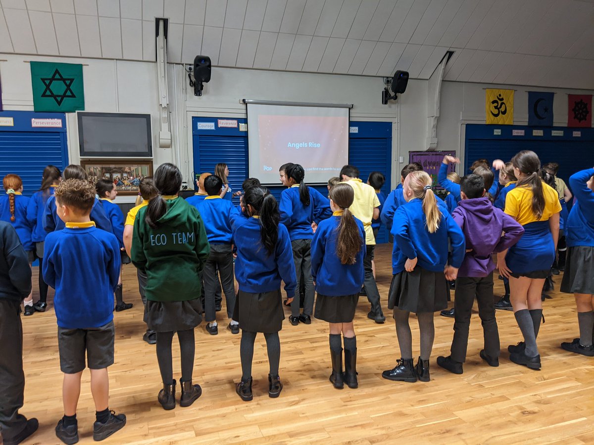 Canon Burrows CE Primary School tweet media