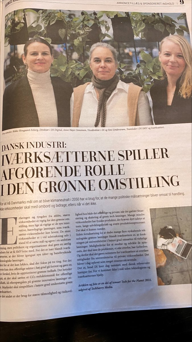 DanskIndustri's tweet photo. Inde i @borsendk i dag går de her tre seje kvinder @ZebergR @A_H_Simonsen @sinelinderstr i brechen for grønne #dkstartups Vi kommer ikke i mål med vores klimaambitioner uden tech og iværksættere #dkbiz #dkpol #dkgreen https://t.co/R1KpJyVNBb https://t.co/QFYVuD6egF