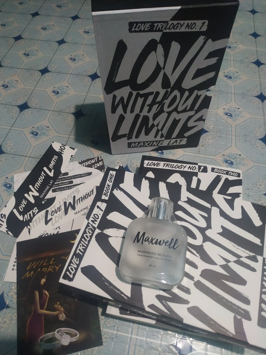 mhel_15's tweet photo. Grabe ang kilig ko, kanina break time sa office sumasana all ako sa mga ngpost na received na nila ang books nila. Then pag uwi ko eto naabutan ko, wala kasi email or call kaya surprise to the max thank you @maxinejiji .. love it so much.. https://t.co/iAdbyU8WyB