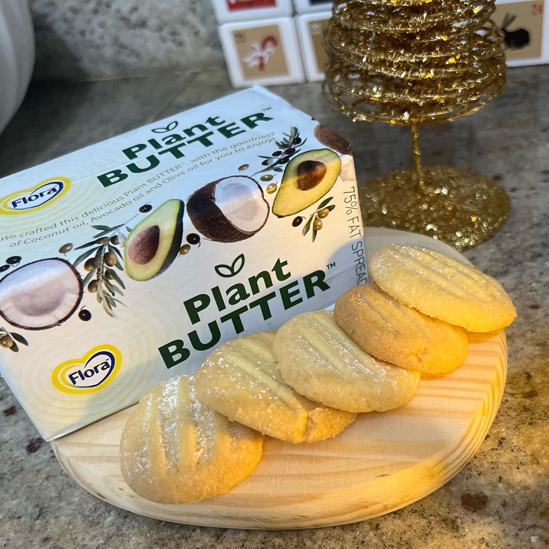 MboxMu's tweet photo. #REPOST @melisha.naidoo_ Christmas butter cookies looking & tasting great🍪Thanks to the new FLORA PLANT BUTTER🌱
#mumbox #mumboxfloraplantbutter #plantbased #plantbasedbutter #plantbasedcooking #tryityoullloveit https://t.co/wLsYagFVMv