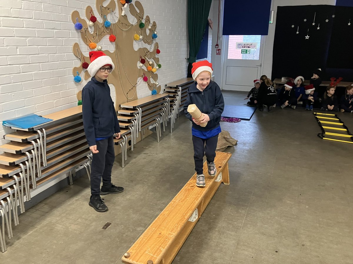 BringhurstPri's tweet photo. The annual fundraising Santa Run gets underway 🧑‍🎄🎅This year we have a Santa Obstacle Course to negotiate. Racing over the roof tops, down the chimney, tiptoe to the Christmas tree… @DRETnews @DRETsport #santarun #inspirationfund https://t.co/iWTkG88vHc