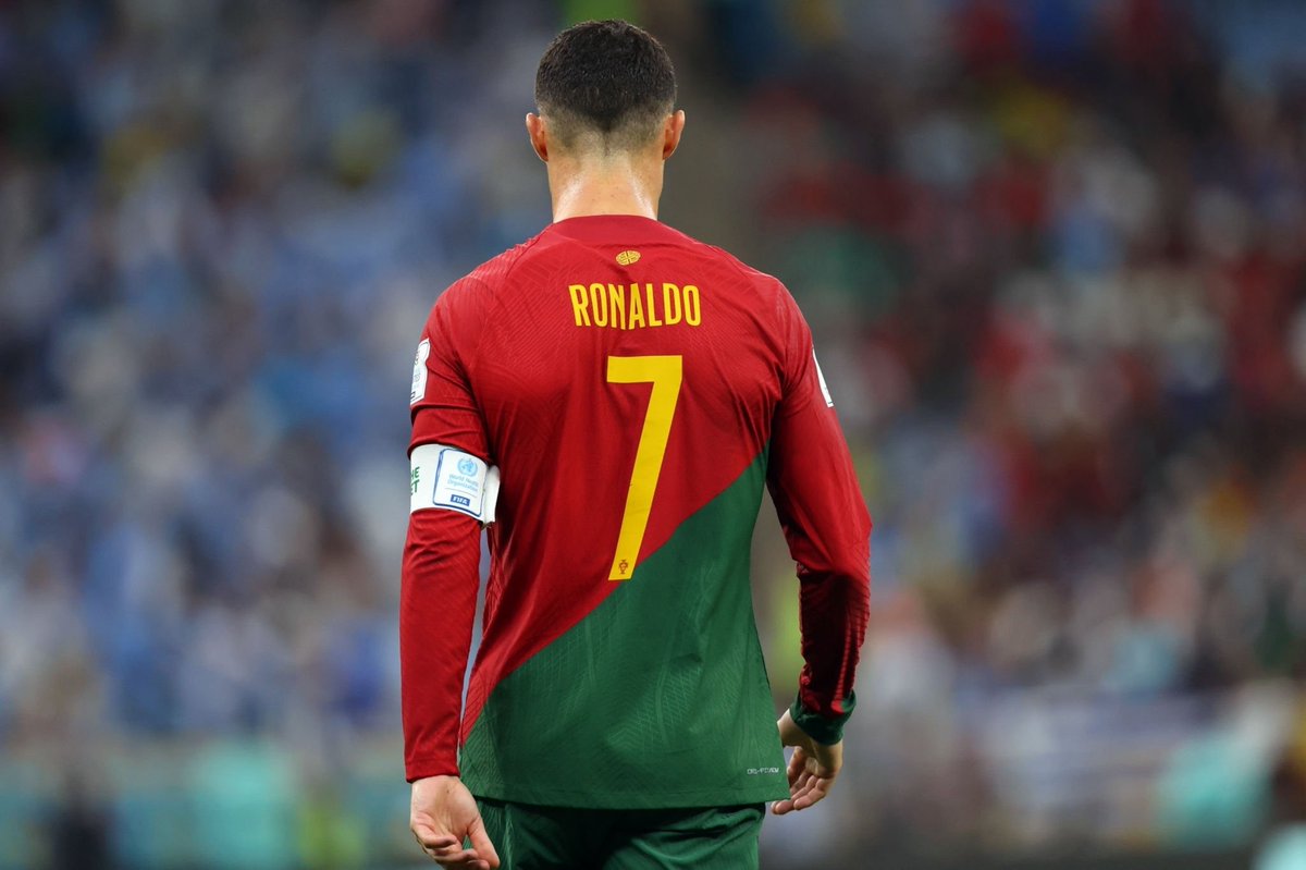 10xfootballl's tweet photo. 🎙️ Cristiano Ronaldo (before WC): 

“I hope to be a part of Portugal NT for a few more years. I still feel motivated, my ambition is high. I will be at the World Cup and I also want to be at the Euro 2024.” https://t.co/LTL7WpnJbL