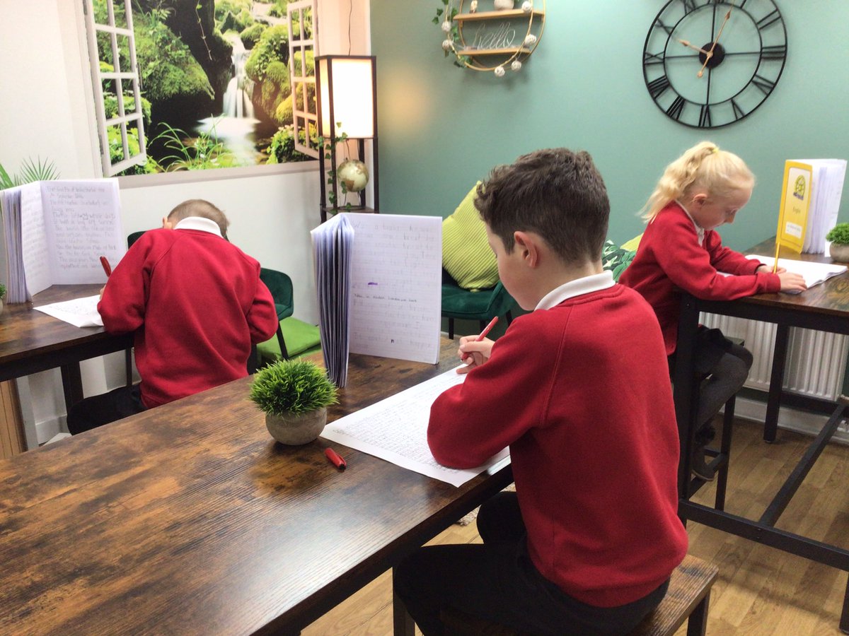 MillbrookWigan_'s tweet image. Working on our essays in Y3 and Y2 #mbenglish #resilience #makingconnection