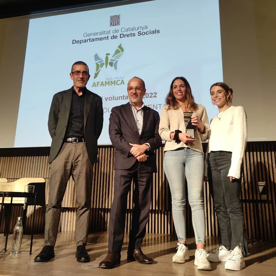 dsocialscat's tweet photo. Ja tenim projectes guanyadors dels #PremisVoluntariat 2022!👏👏👏
🏆1r premi per al “Voluntariat sense barreres” d' @entitatecom
🏆2n premi per a “Voluntàriament”, d'@afammca
🏆3r premi per a l’@acidH_IL pel projecte “Voluntariat sense límits”
ℹ️https://t.co/0FtMJqz2a7 https://t.co/X8MYiO1w0o