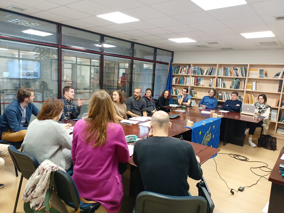 FCesefor's tweet photo. Recibimos a nuestros socios de @LifeRebollo para la 2ª reunión de seguimiento.
📊Hoy revisan la parte técnica y administrativo-financiera
🌳Mañana visita a los rodales
@jcyl @UVa_es @fungeuva @PEFCSpain @FSC_Spain @aeimmadera @maderasvaronars @GrupoGamiz #ToneleriaIntona https://t.co/taz1TzaaU2