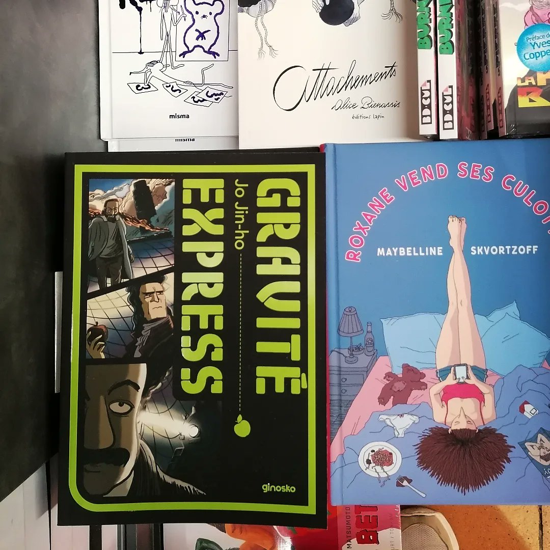 labelginosko's tweet photo. Un grand merci aux libraires pour leur accueil ! 🤍⚡📗

Cela nous fait extrêmement plaisir de voir "Gravité Express", le premier tome de la série Science Express, si bien mis en avant dans vos librairies !
@BdLibrairie #FnacAngers, @bdpluscafe

@Editionscaetla
#Ginosko https://t.co/RTA5dc0pXQ