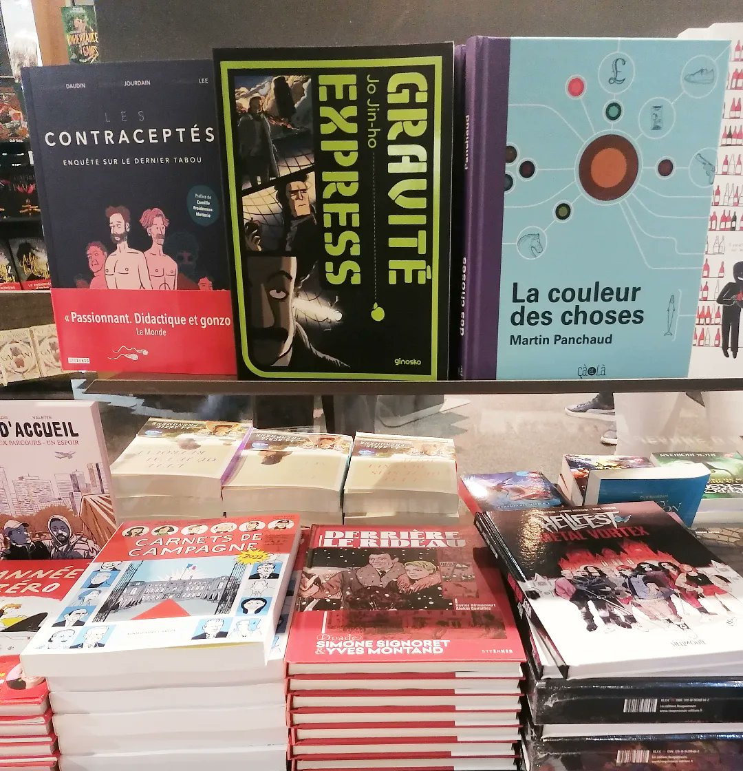 labelginosko's tweet photo. Un grand merci aux libraires pour leur accueil ! 🤍⚡📗

Cela nous fait extrêmement plaisir de voir "Gravité Express", le premier tome de la série Science Express, si bien mis en avant dans vos librairies !
@BdLibrairie #FnacAngers, @bdpluscafe

@Editionscaetla
#Ginosko https://t.co/RTA5dc0pXQ