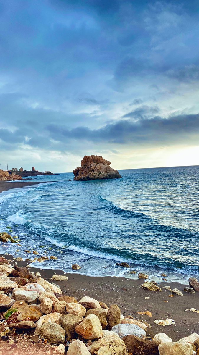 Buenos días !!! #felizMartelluvioso <a href="/ElTiempoEnMlag1/">ElTiempoEnMálaga</a> <a href="/OrgullodeMalaga/">Orgullosos de Málaga</a> <a href="/Malagaconacento/">Málaga con acento</a> <a href="/malgdemisamores/">Málaga de mis amores</a> <a href="/vivecostadelsol/">Vive Costa del Sol</a> <a href="/GranSendaMalaga/">Gran Senda de Málaga</a> <a href="/Eltiempoalsur/">𝔼𝕝 𝕥𝕚𝕖𝕞𝕡𝕠 𝕒𝕝 𝕤𝕦𝕣</a> <a href="/andaluciaparais/">andaluciaparaiso ❤</a> <a href="/Malaga_AyerYHoy/">Málaga ayer y hoy</a> <a href="/mal/">@malatmals@mastodon.social</a>