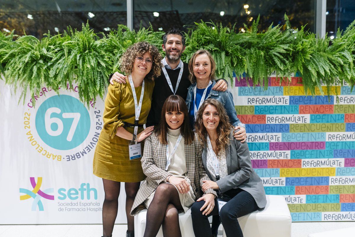 bgitrama's tweet photo. Pues... ya estaría lista la galería de 📷del congreso #SEFH22 -> https://t.co/TtIsVMTya0 

Ahí van algunos 'robados' y 'posados' durante el @67CongresoSEFH de @sefh_ 

Gracias @foto_dani por darle luz a todo esto! https://t.co/y4VXbElIOA