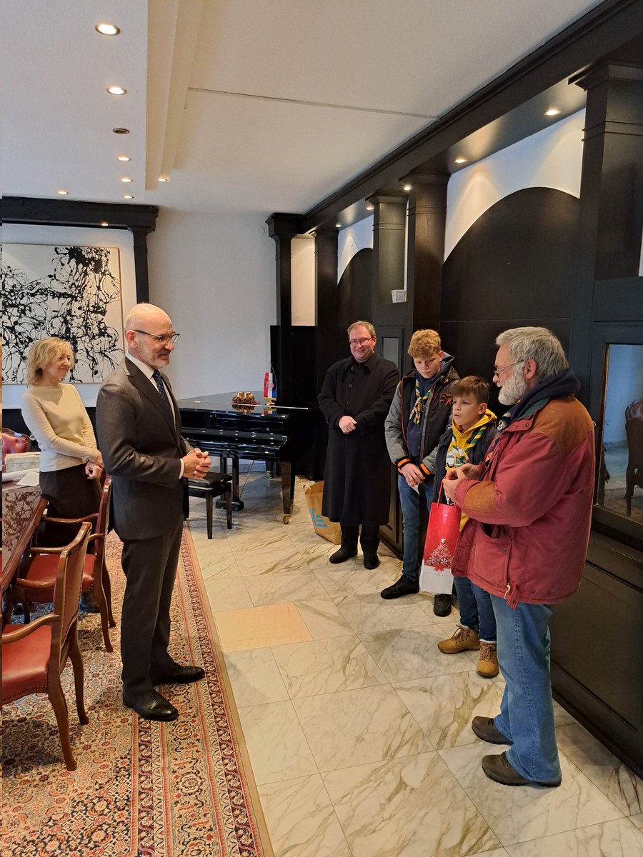 The Bethlehem light of peace has arrived in <a href="/CROinSLO/">Croatia in Slovenia</a> thanks to <a href="/skavti/">skavti</a>.