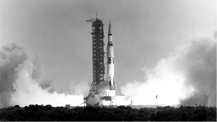 Life insurance for a space mission cost a fortune because the risks were extremely high back then.
So instead, the astronauts of Apollo 11 signed hundreds of covers that their families could sell in case anything went wrong.
#tech #technology #facts #Apollo11 #astronauts https://t.co/QYGtcN8sUX