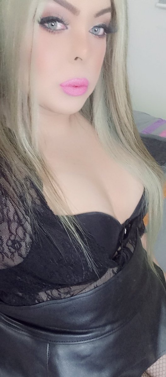 who wants the.full video of me playing around ? paypal or westernunion onlyyyy