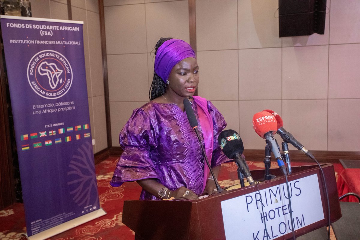 #MCIPME🇬🇳
Ce lundi matin, la Ministre @McipmeGuinee <a href="/LLouopou/">LAMAH Louopou</a> a pris part à la journée de découverte du Fonds de Solidarité Africain #FSA organisée par la #CCIAG et le #CGE_Gui. En ce jour, la #Guinée est devenue le 16eme Etat membre de cette institution financière multilatérale.