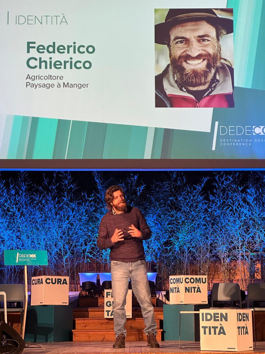 𝐈𝐥 𝐯𝐚𝐥𝐨𝐫𝐞 𝐝𝐞𝐥𝐥𝐚 𝐭𝐞𝐫𝐫𝐚 𝐞 𝐝𝐞𝐥𝐥𝐞 𝐩𝐢𝐜𝐜𝐨𝐥𝐞 𝐜𝐨𝐬𝐞
Il racconto di 𝐅𝐄𝐃𝐄𝐑𝐈𝐂𝐎 𝐂𝐇𝐈𝐄𝐑𝐈𝐂𝐎, agricoltore Paysage à Manger, che ha saputo costruire una visione territoriale e comunitaria partendo dalle patate.