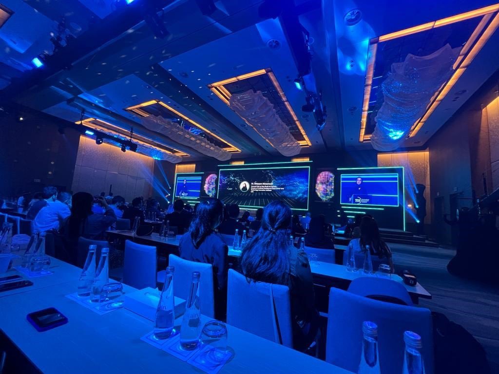 SamyKasmiSKY's tweet photo. شركة نملة الجزائرية تتحصل على أحسن مؤسسة ناشئة في موتمر الذكاء الاصطناعي المقام بأبوظبي يومي 12 و 13 ديسمبر الجاري. 

#الجزائر 🇩🇿 https://t.co/rDpY0Ztutp