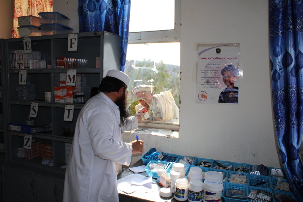 Hntpo_AFG's tweet photo. @HealthNet_TPO with @UNICEF is restoring the health problems of all people living in remote area of Goshta district of Nangarhar province by providing primary health care (PHC) through basic health center (BHC). 
#health #vaccination 
Find out more: https://t.co/mjAMiqGdXI https://t.co/EoEW5SgkvG