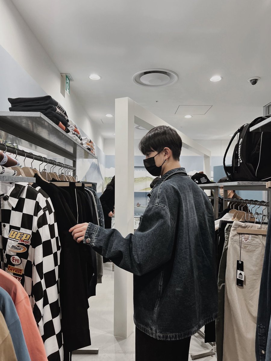 ㅤ 
 
               ﹙鉄朗.  dec 13 ⸱ 0647.﹚
                 good evening. tagal ninyo, haha.
 
ㅤ