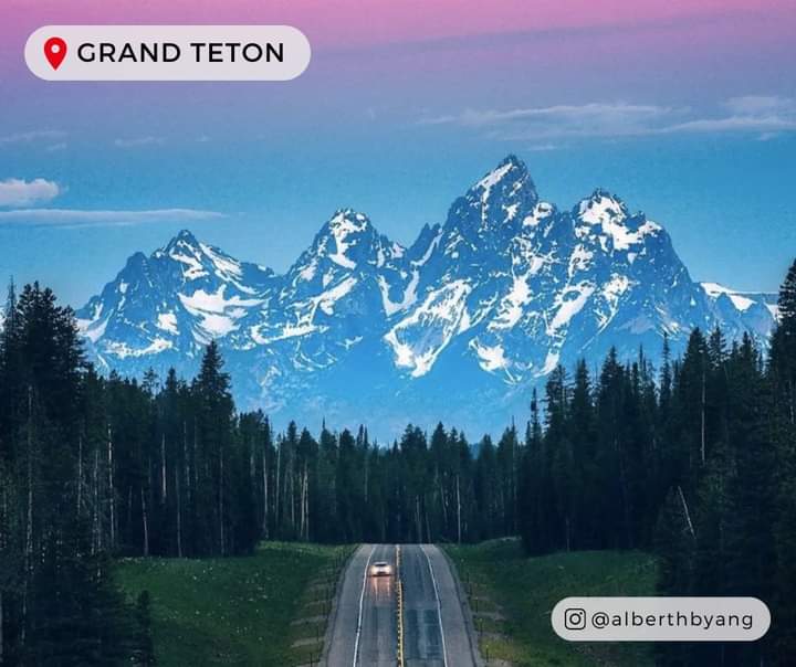 TravelDamy's tweet photo. Grand Teton National Park in #Wyoming is a beautiful landscape and perfect for mountaineering, hiking, backcountry camping and fishing.. lovely photo by Albert Yang Photography. 
Visit - https://t.co/CxNJ9ZgSVj to book a trip now.
#Damytravel #GrandTeton #GrandTetonNationalPark https://t.co/bxsJr7ojwK