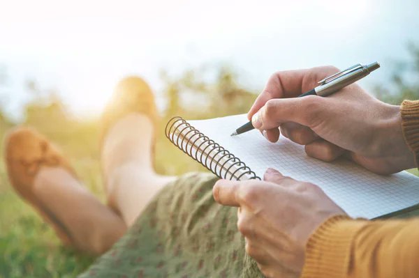 RoseHill_11's tweet image. 7 Things to Avoid When Writing an Argumentative Essay
newyorkcity.bubblelife.com/community/prof…
#assignmenthelpaustralia #onlineassignmenthelpaustralia #australianwriters #assignmentwritingserviceinaustralia #australianassignmentwriters