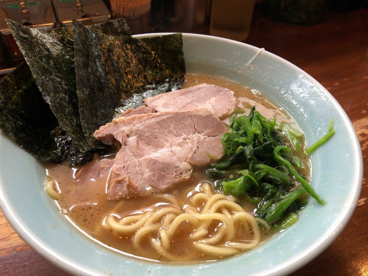 家系ラーメンの海苔をスープに浸して柔らかくなった海苔をご飯に巻いて食べるのが好きだった人生だった 