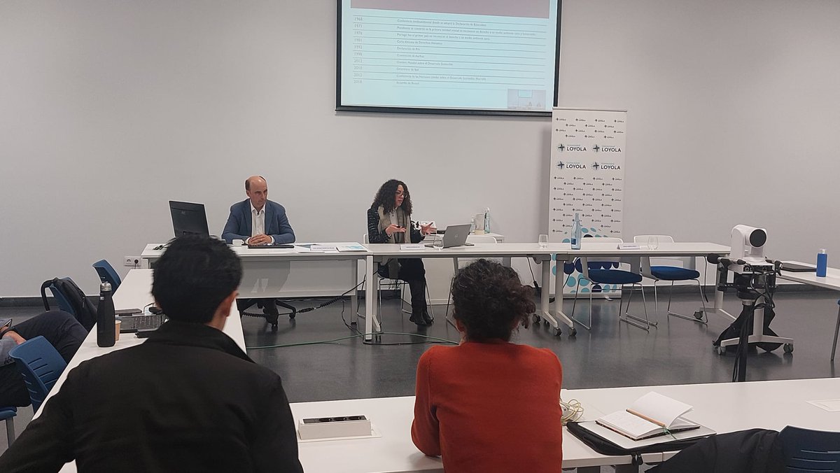 LoyolaResearch's tweet photo. Daniela González Iza, doctoranda en #loyoladoctorados y procedente de @TecdeMonterrey habla del sistema internacional de derechos humanos

Sigue en directo todas las ponencias aquí https://t.co/8CDRMN4s2j https://t.co/77TEomkEan