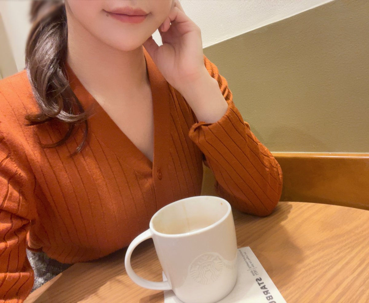 ばたーきゃらめるみるふぃーゆ🧈☕️

これ美味しい！すき！
2枚目飲みかけで写ってなくてごめん🤣 https://t.co/UZBKw9oShT