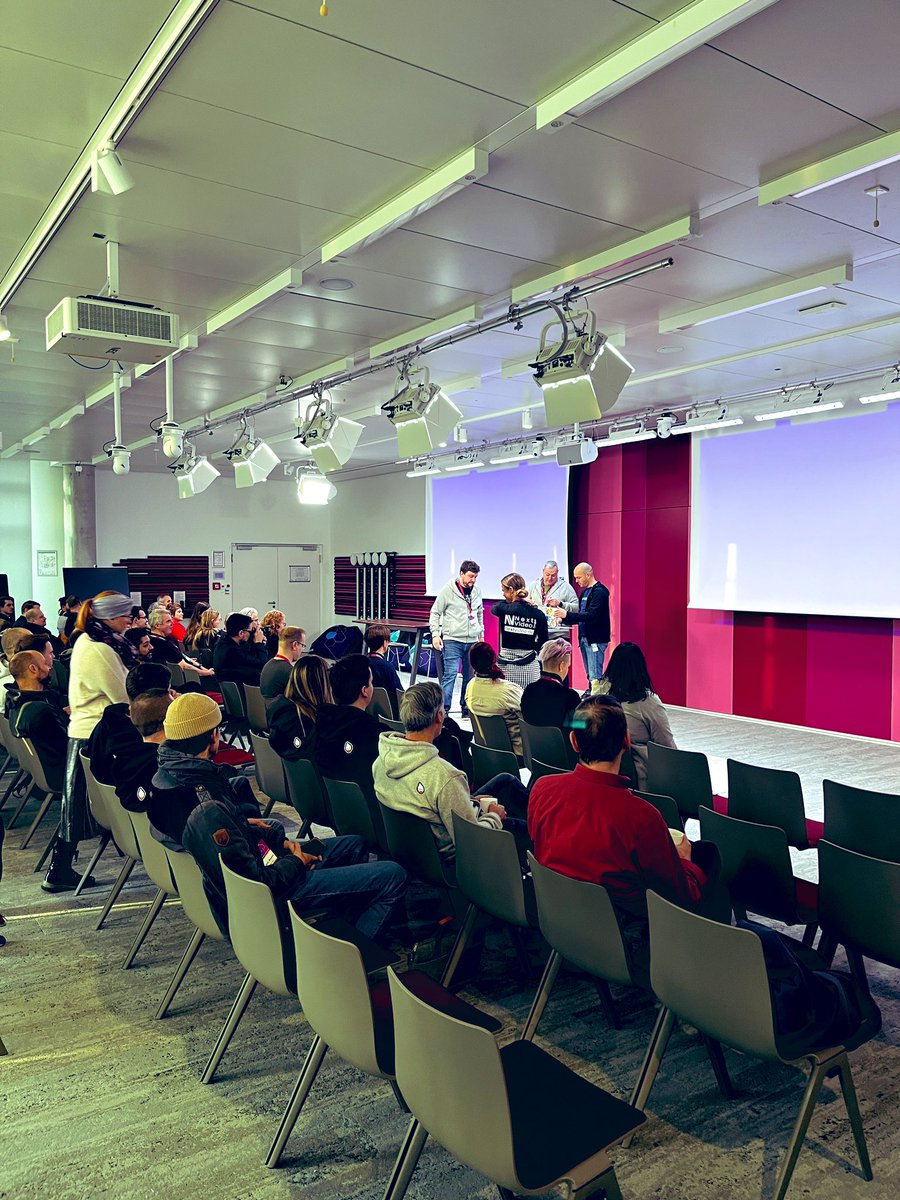 Abt_Benjamin's tweet image. Hello from #AzDevCom