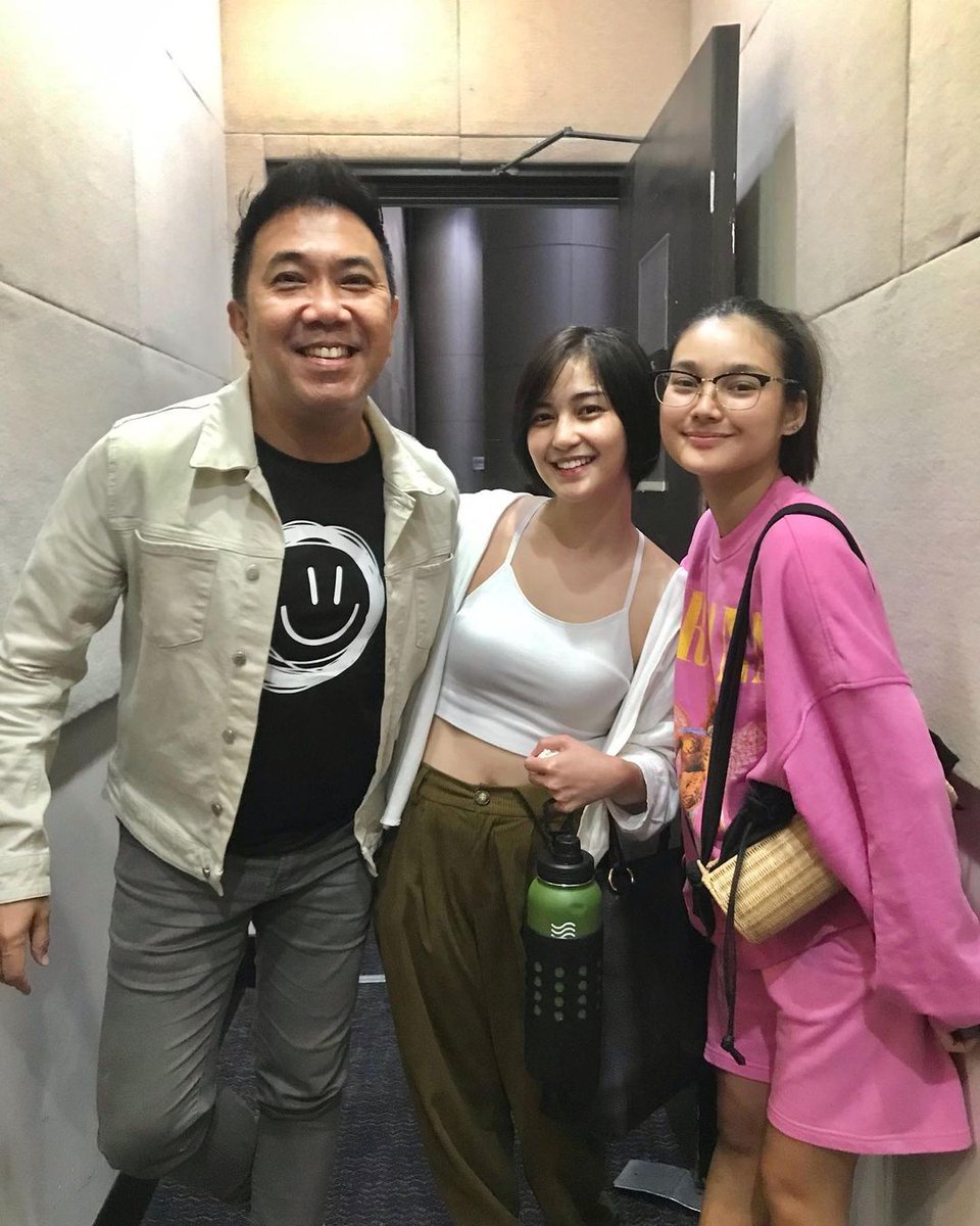 slaygirly_'s tweet photo. May rehearsal ata sila kahapon for Christmas Special 😍 

#KarinaBautista | @MissKareee https://t.co/iOzhZ7AyFo