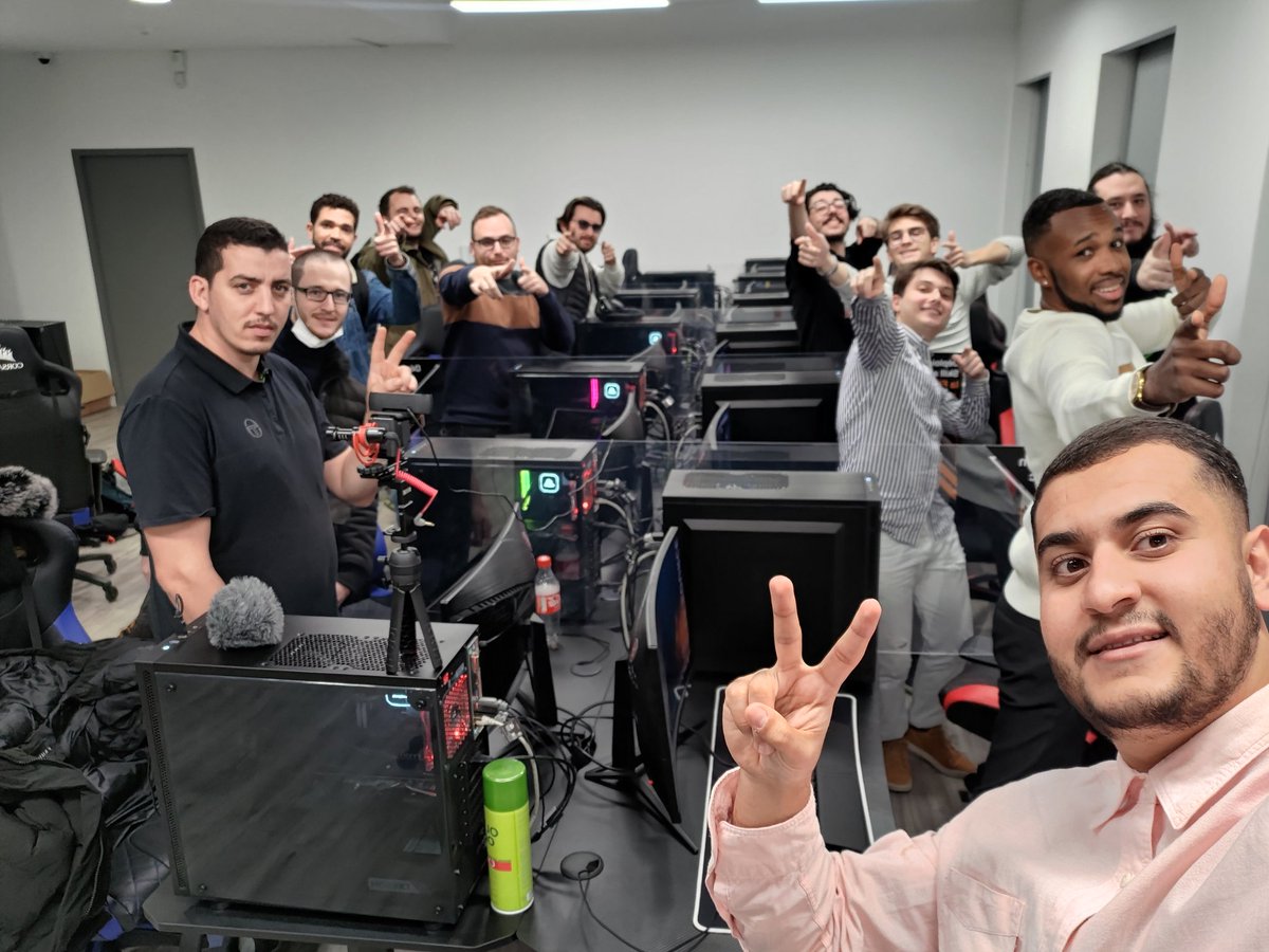 OzNNN 🌌 tweet media