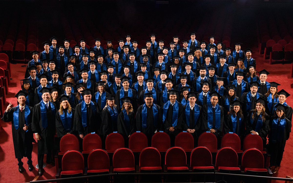 🎓 It is with overwhelming pride that we congratulate the #ExecutiveMBA class of 2022, who celebrated their graduation this past Friday at the historic Théâtre Mogador in Paris.🎉