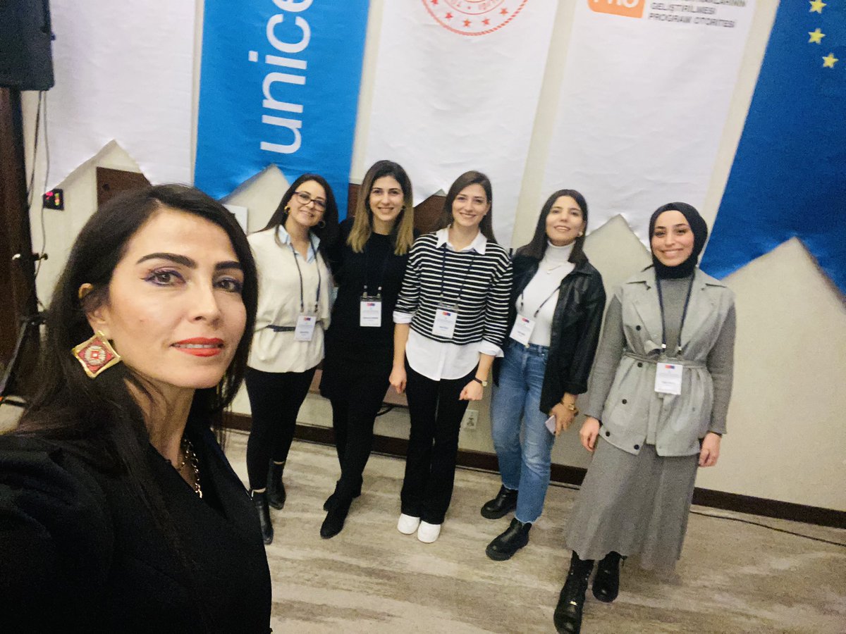 ulgenkunt20's tweet photo. @tuncay_morkoc @yasintepe @MetinMengilli @NGozuyasli @nurten_tmz @unicefturk @IKGPRO @mebtegm @Gaziantep_MEM @EUDelegationTur @ECEerkenegitim @GantepECE Gaziantep ekibi olarak eğitimdeyiz. https://t.co/QJX68Ttt2C