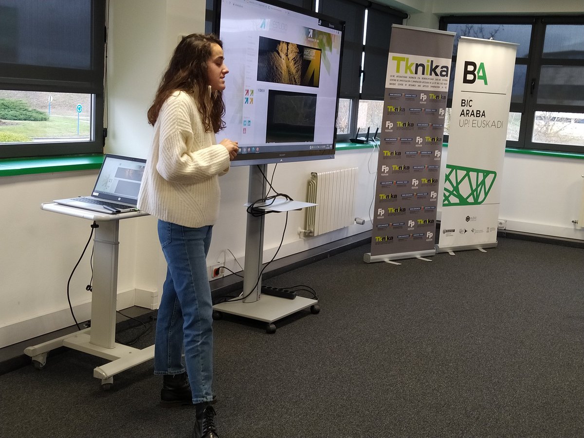 Ekingune's tweet photo. Bigarren sensibilizazio jardunaldia Araban gaur. La geolocalización, la visión artificial y los entornos virtuales han sido la temática hoy.Benetan interesgarria!!
@airestudioscoop #ikustec @tknika @FPeuskadi #arabaekin https://t.co/9jlSigTeiL