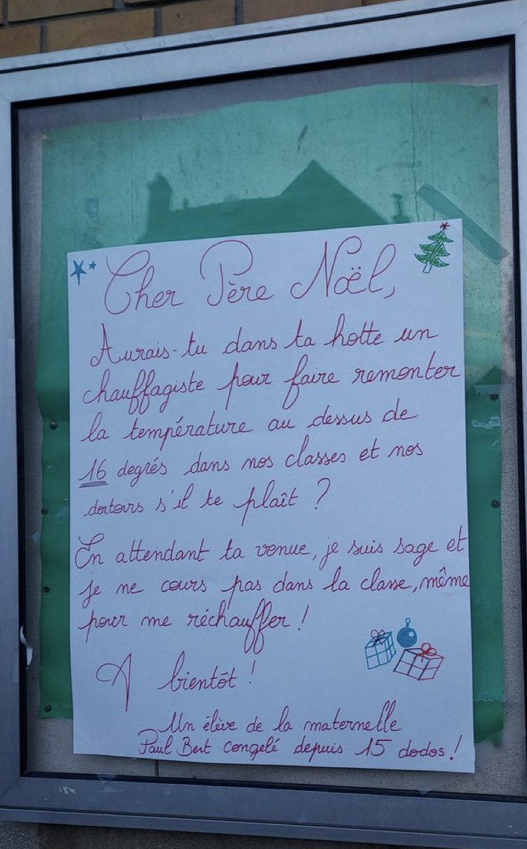 arnoldschruof's tweet photo. Le panneau d’affichage de l’école de ma petite fille. Pas de chauffage dans une maternelle de la banlieue parisienne. Mais c’est en Ukraine que l’on envoie pour plusieurs millions d’€ de matériels de chauffage 🧐🤔🤫😨 https://t.co/Qf2pEBZbyR