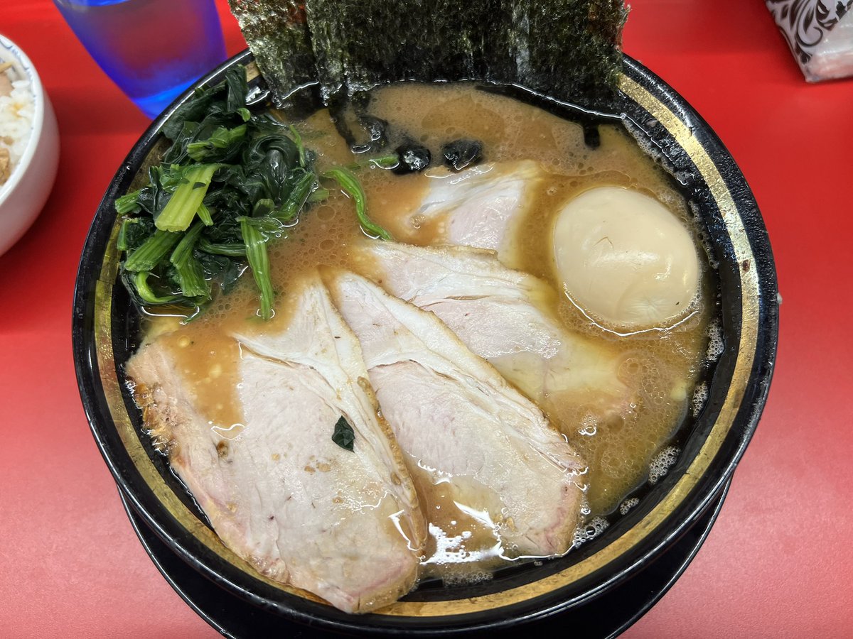 #つけ麺　#ラーメン
#家系　#家系ラーメン
#前原軒　#との丸家　#王道家
 
すごいおいしいよ🤤
１月５日と言うとんでもない日に健康診断があるためもう健康診断までぶっこいのは食べません🥺

ありがとう前原軒🥺💗