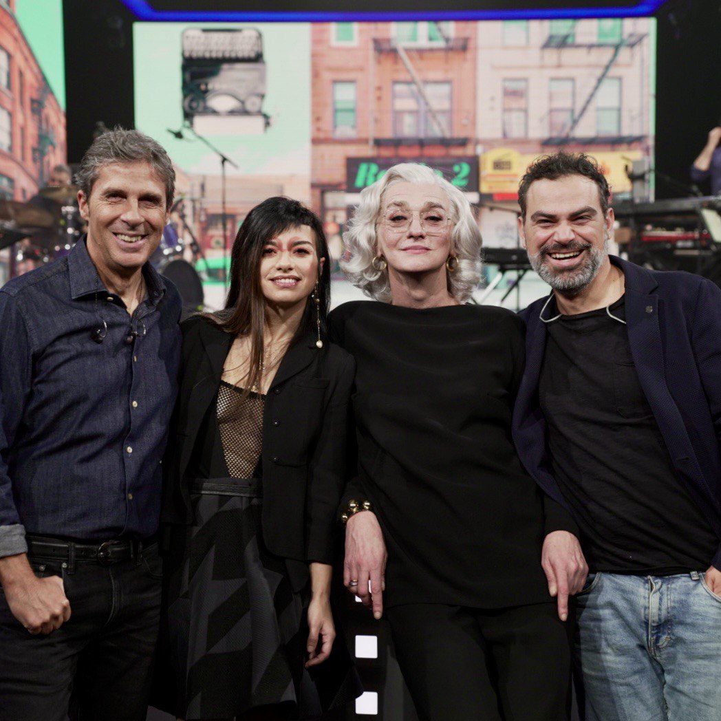 🙌 Grazie a <a href="/Drusilla_Foer/">Drusilla Foer</a>, <a href="/ManuDolcenera/">Dolcenera</a> e <a href="/La_Catuzzi/">Martina Catuzzi</a> per essere stati con noi a #Radio2SocialClub

Rivedi la puntata domani alle 8:45 su <a href="/RaiDue/">Rai2</a> 🖥 
raiplay.it/programmi/radi…