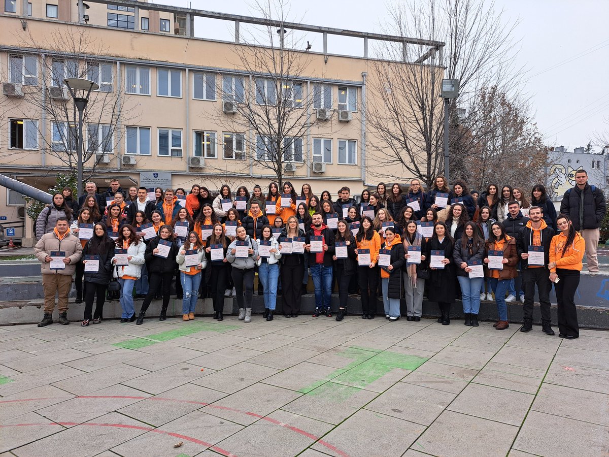 NGO_PEN's tweet photo. A round of applause 👏 goes to #Techstitution's young programmers!
We are proud of them!
#Techstitution is supported by @UNICEFKosovo Programme and implemented by PEN. https://t.co/rQ7Yy46oPI