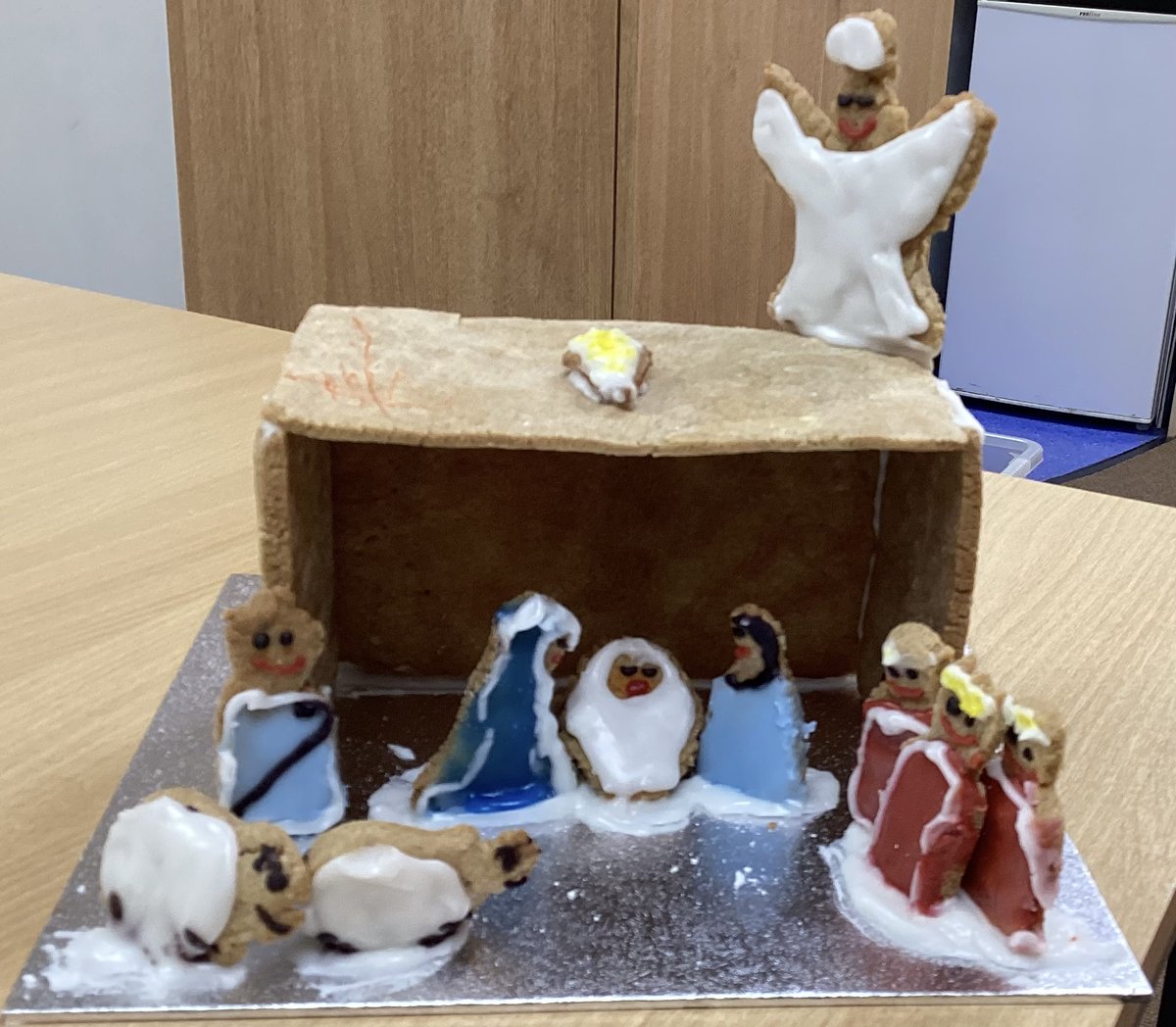 AidanPrimary's tweet photo. A beautiful crib from a child in Year 2! We look forward to seeing all our school community home made cribs on Tuesday 20th December. https://t.co/40xhhbTL3J