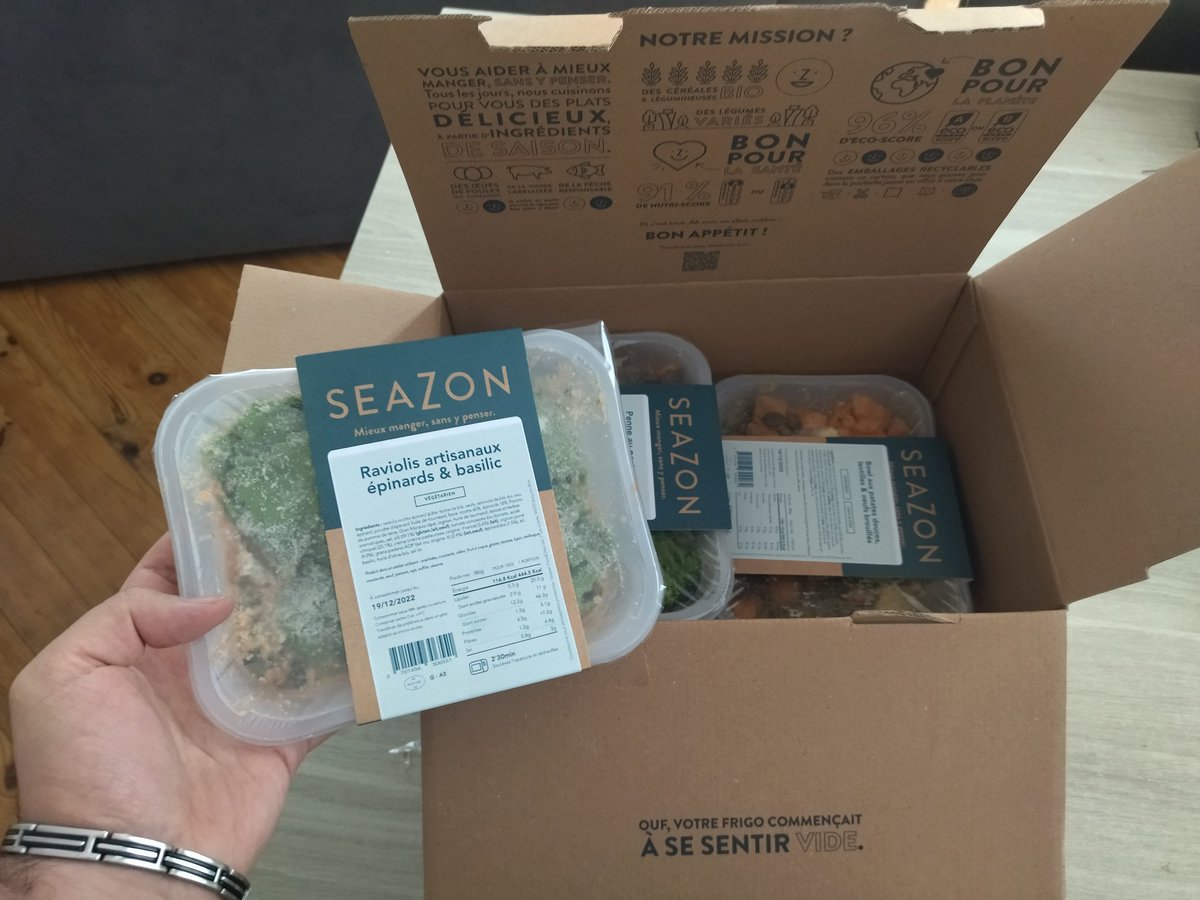 WPandaahh's tweet photo. Après l'effort le réconfort ! La petite livraison seazon qui fait plaisir. Je m'en vais déguster ces raviolis 🥰 Il y a toujours mon code Pandaahh30 si vous souhaitez -30% sur votre première commande ! #seazon https://t.co/k7v3ZyIaj6